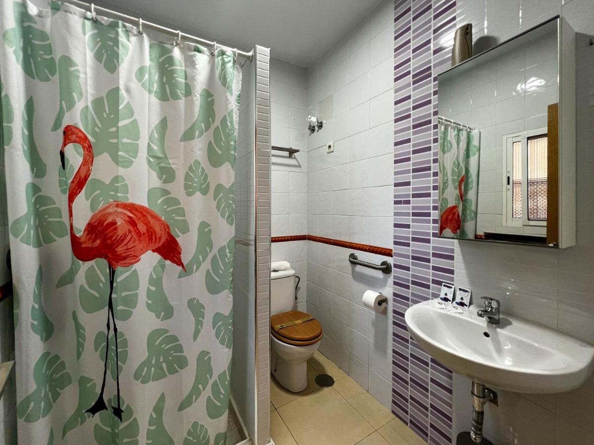 Apartment Caleta Beach Malaga Zewnętrze zdjęcie