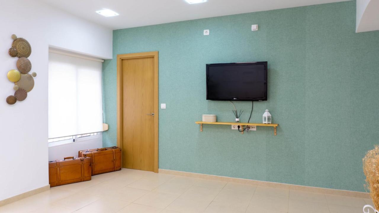 Apartment Caleta Beach Malaga Zewnętrze zdjęcie