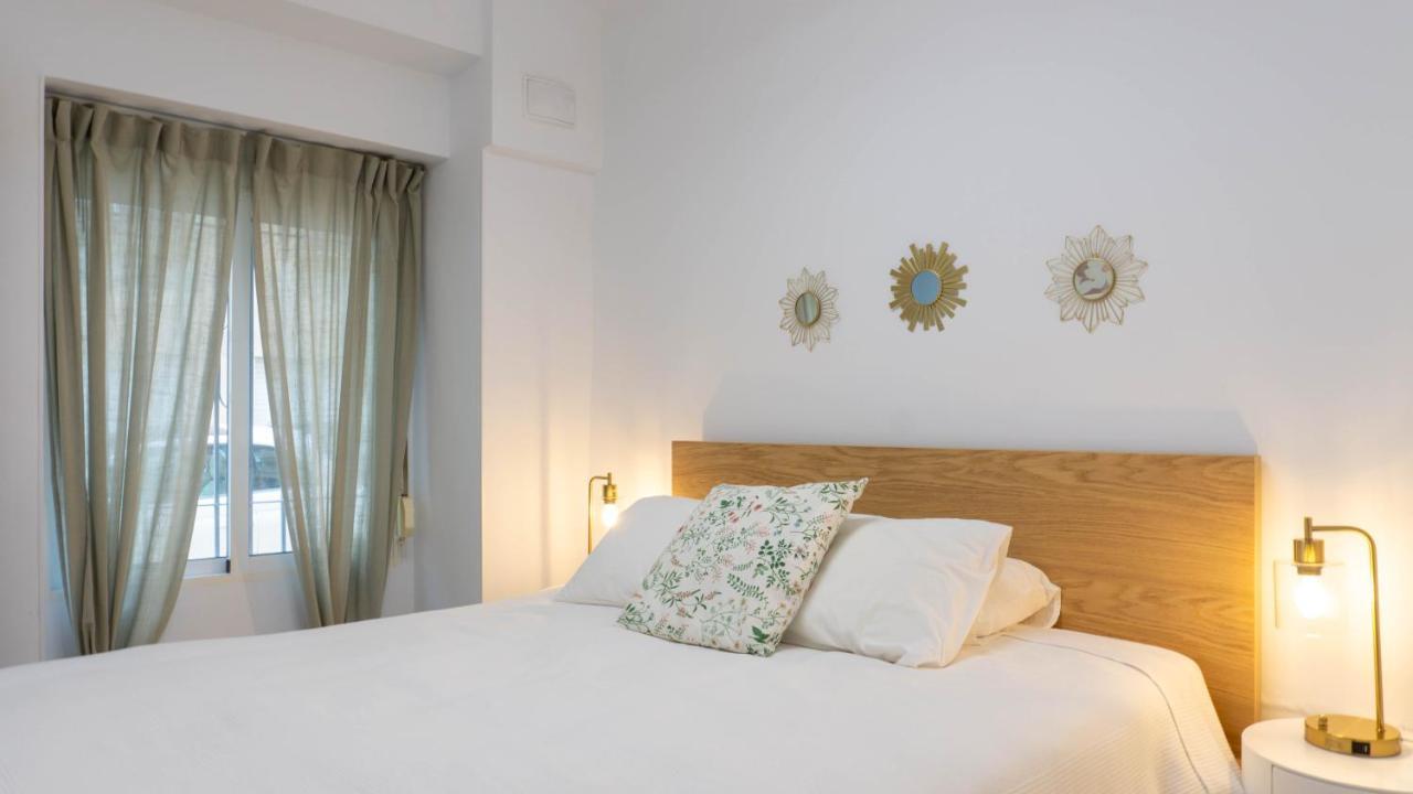 Apartment Caleta Beach Malaga Zewnętrze zdjęcie
